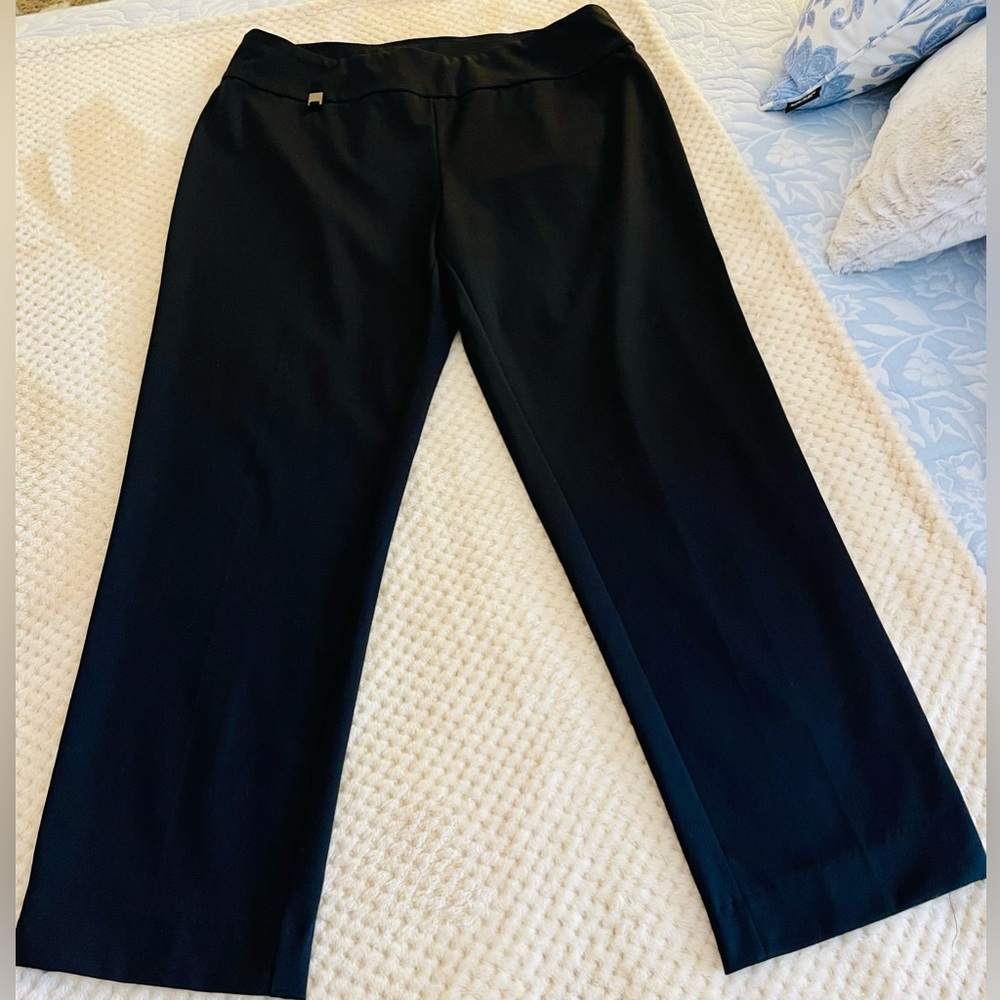 Women’s “Slim-sation by MULTIPLES” Pull-on Solid Black Relaxed Leg Pants